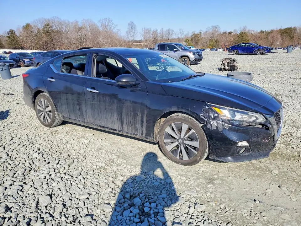 2020 NISSAN ALTIMA SL  