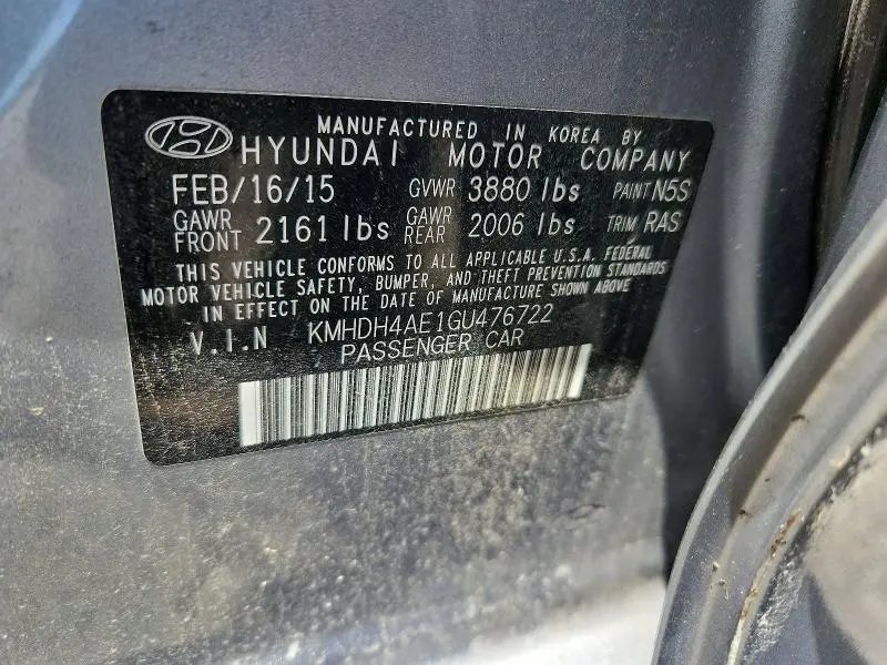 2016 HYUNDAI ELANTRA SE  
