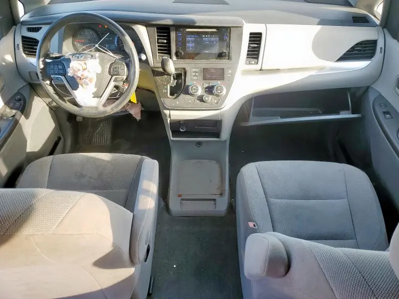2015 TOYOTA SIENNA   