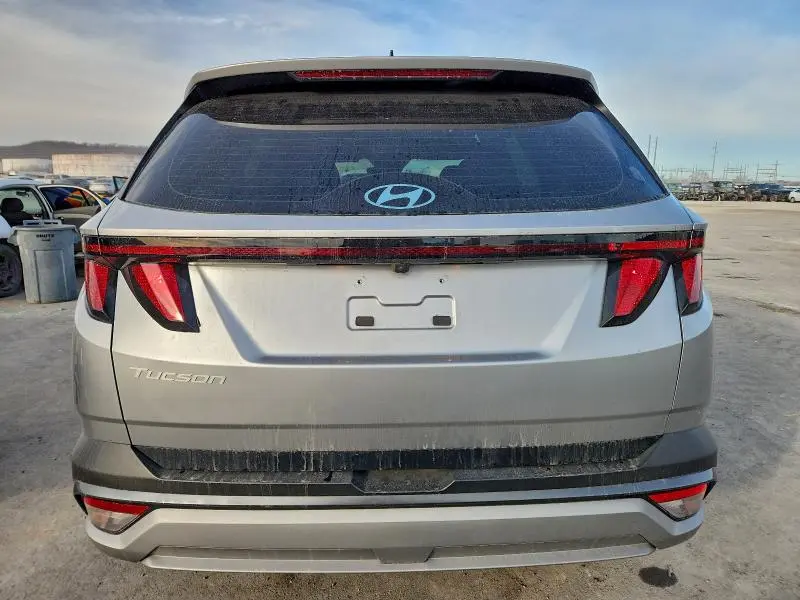 2025 HYUNDAI TUCSON SE  