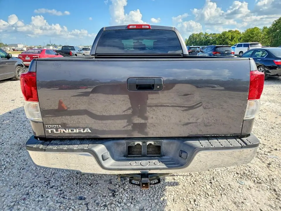 2013 TOYOTA TUNDRA DOUBLE CAB SR5  
