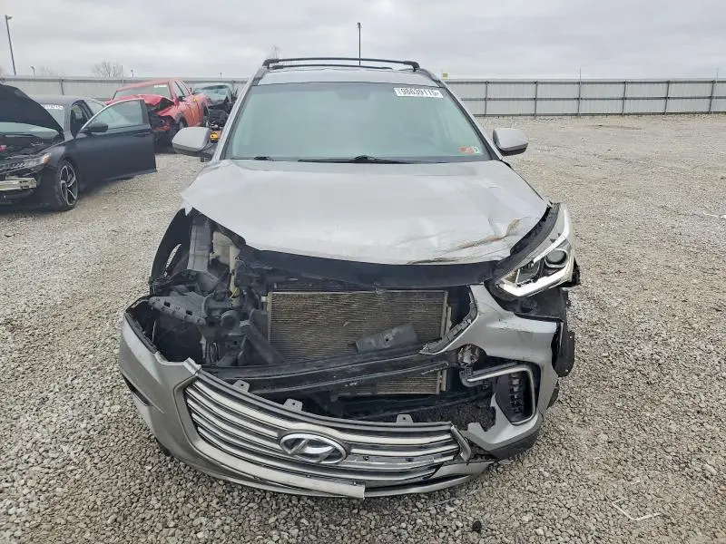 2017 HYUNDAI SANTA FE SE  