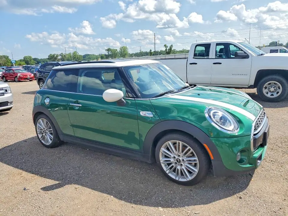 2020 MINI COOPER S  
