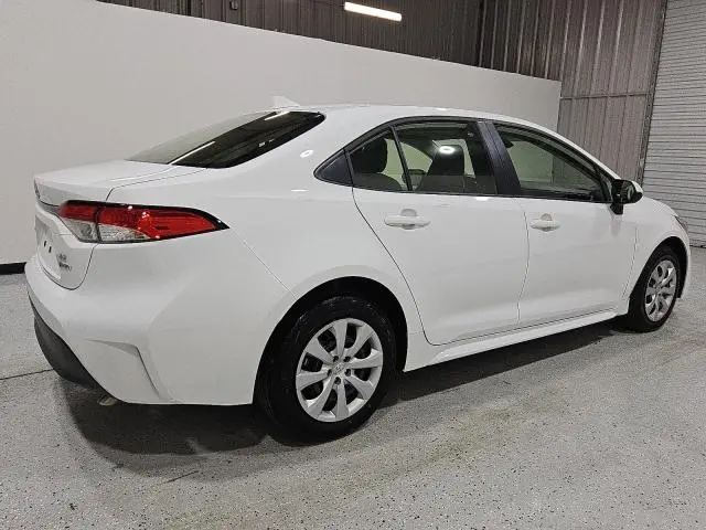 2025 TOYOTA COROLLA LE  