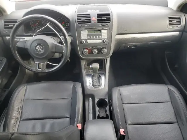 2010 VOLKSWAGEN JETTA LIMITED  