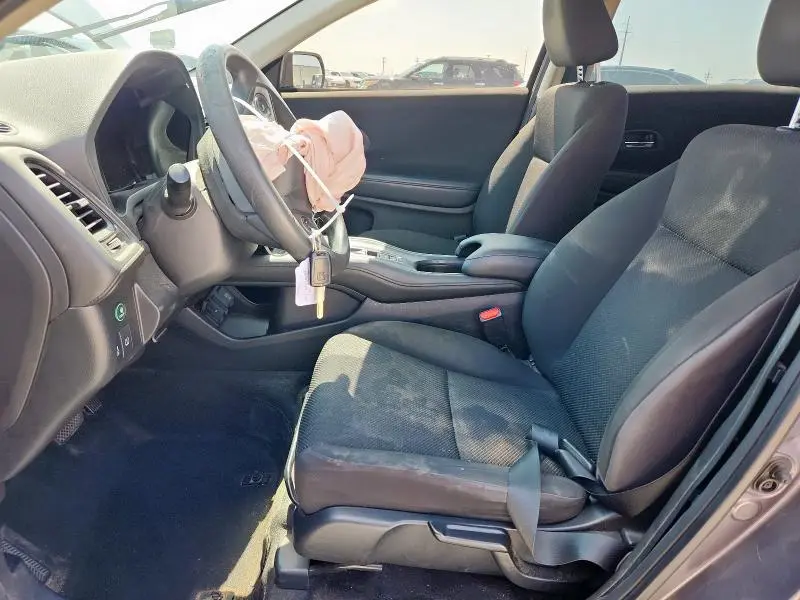 2017 HONDA HR-V LX  