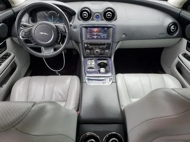 2013 JAGUAR XJ   