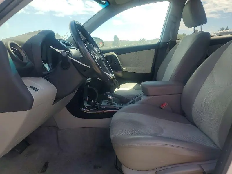 2013 TOYOTA RAV4 EV BASE  