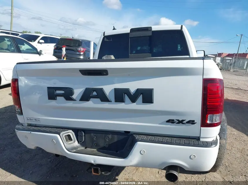 2018 RAM 1500 NIGHT  4X4 5'7 BOX