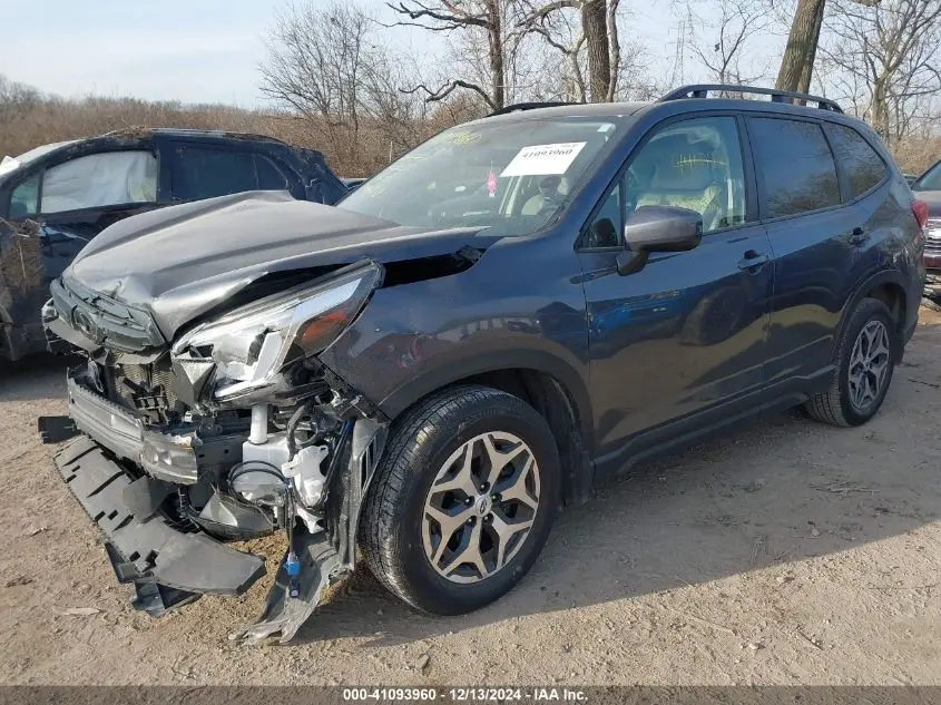 2023 SUBARU FORESTER PREMIUM