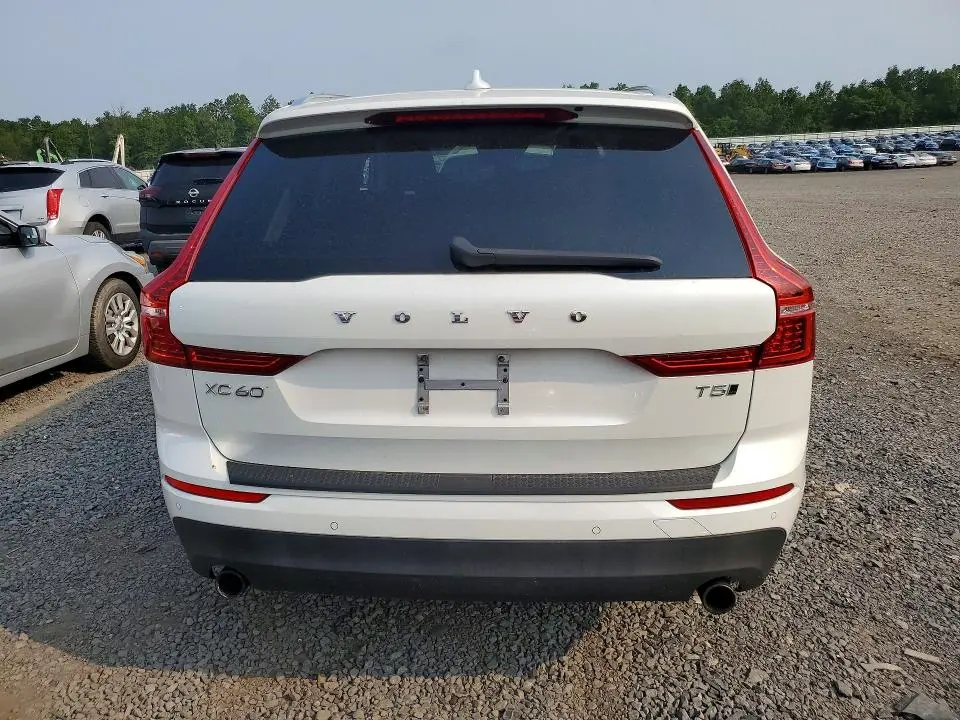 2019 VOLVO XC60 T5  