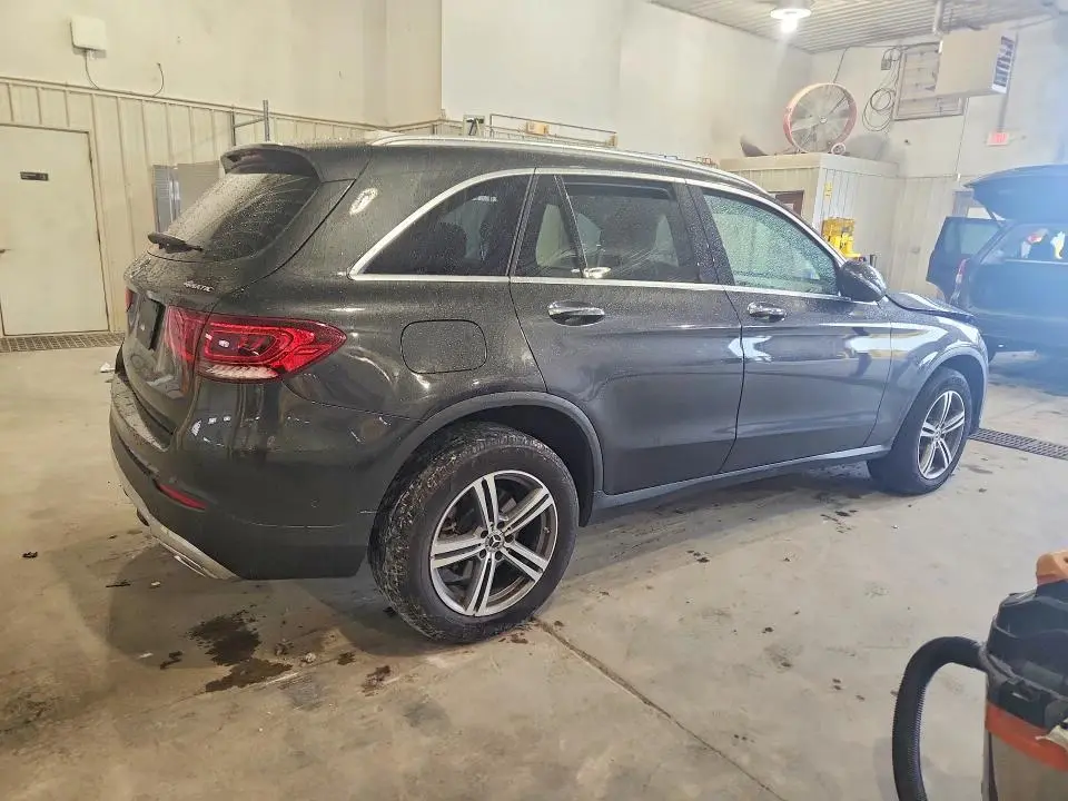 2020 MERCEDES-BENZ GLC 300  