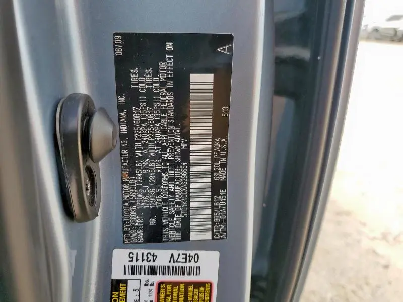 2010 TOYOTA SIENNA XLE  