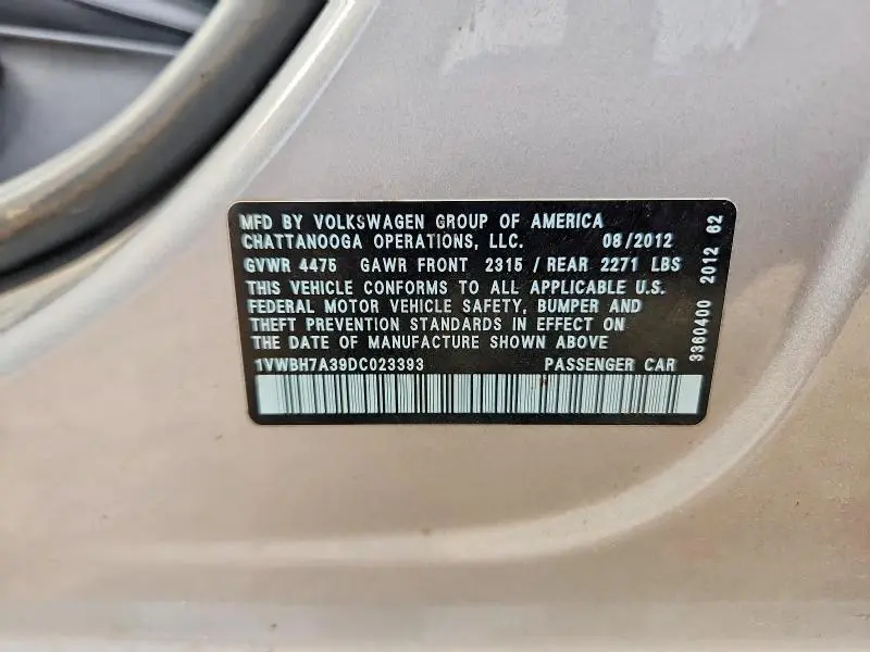 2013 VOLKSWAGEN PASSAT SE  