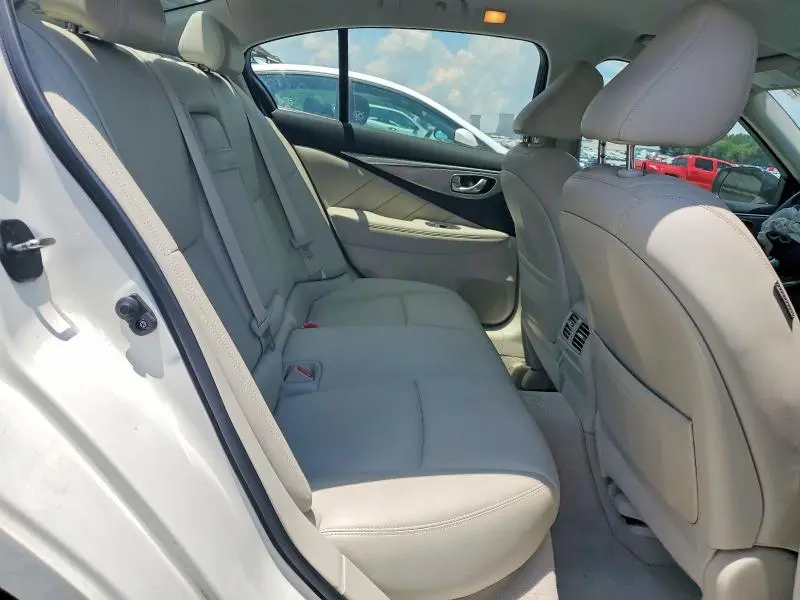 2014 INFINITI Q50 BASE  