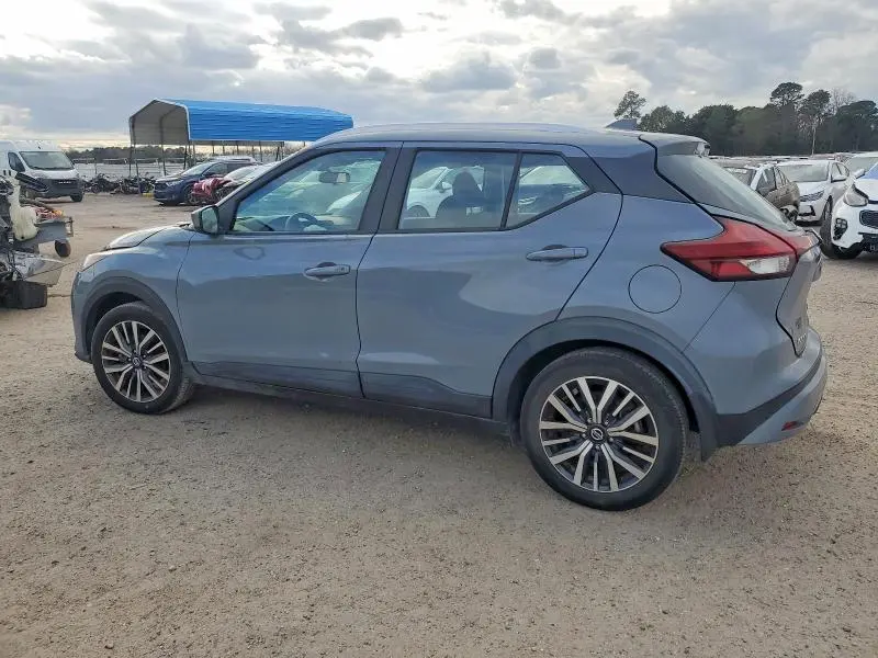 2021 NISSAN KICKS SV  