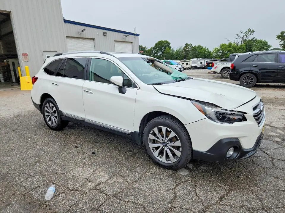 2019 SUBARU OUTBACK TOURING  