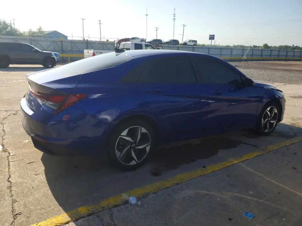 2023 HYUNDAI ELANTRA SEL  