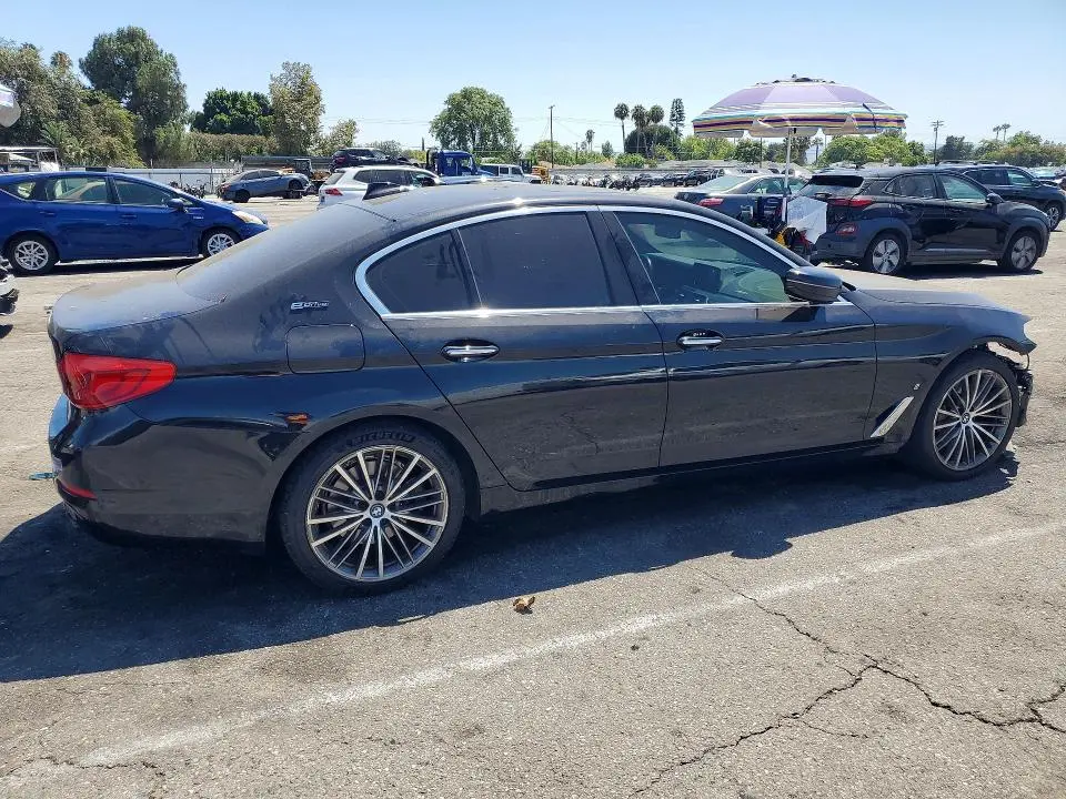 2018 BMW 530E   