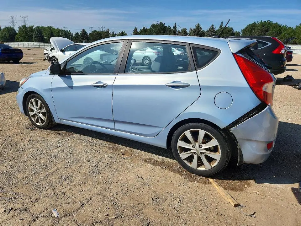 2013 HYUNDAI ACCENT SE  
