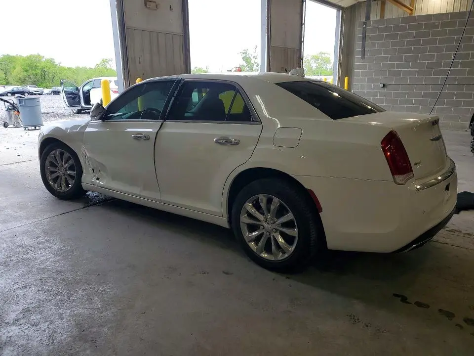 2019 CHRYSLER 300 LIMITED  