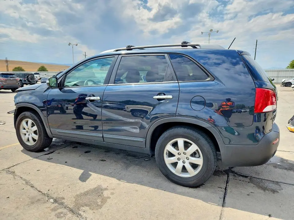2012 KIA SORENTO LX  