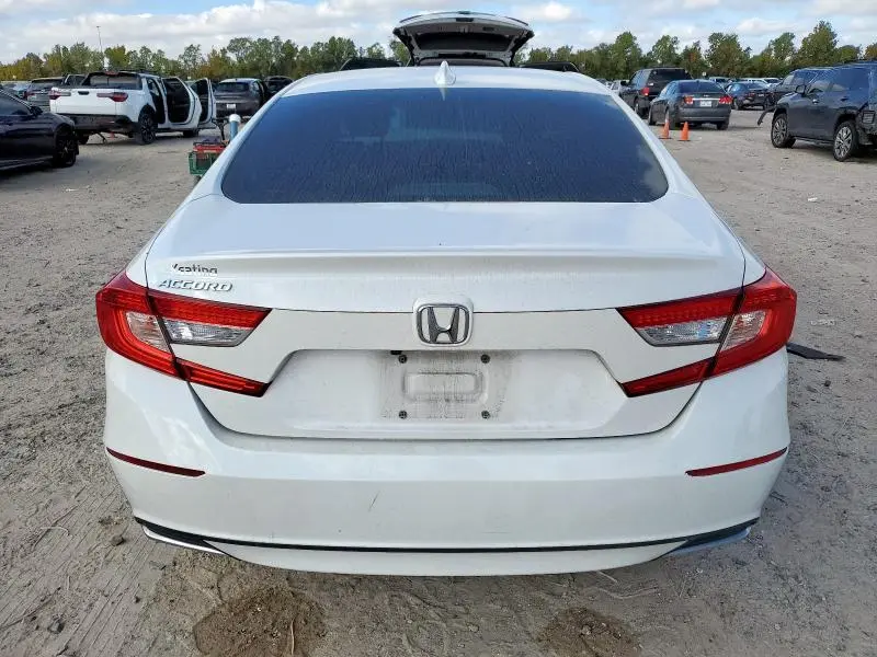 2019 HONDA ACCORD LX  