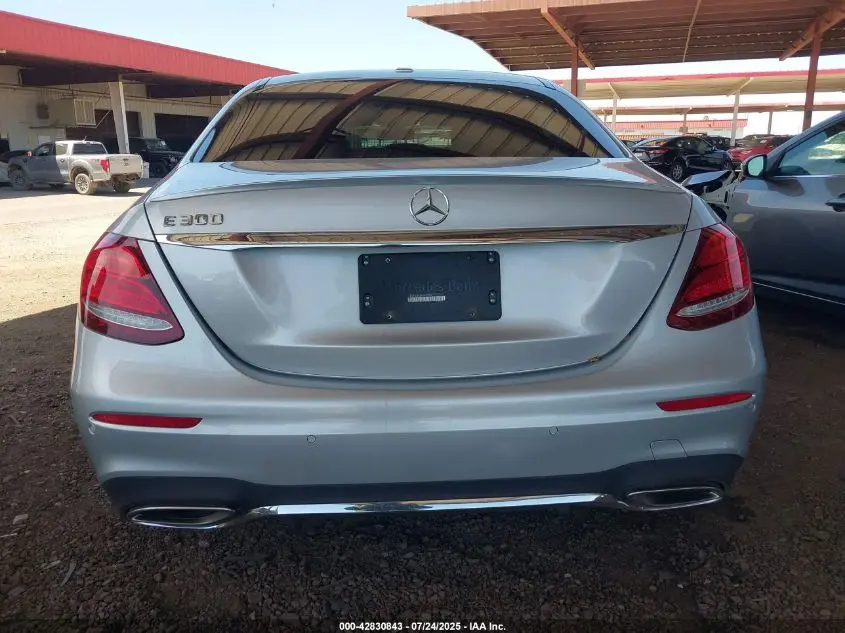 2019 MERCEDES-BENZ E 300  