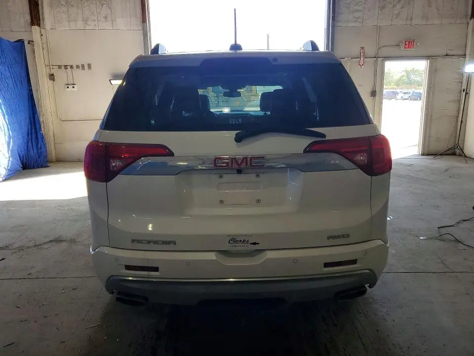 2017 GMC ACADIA   