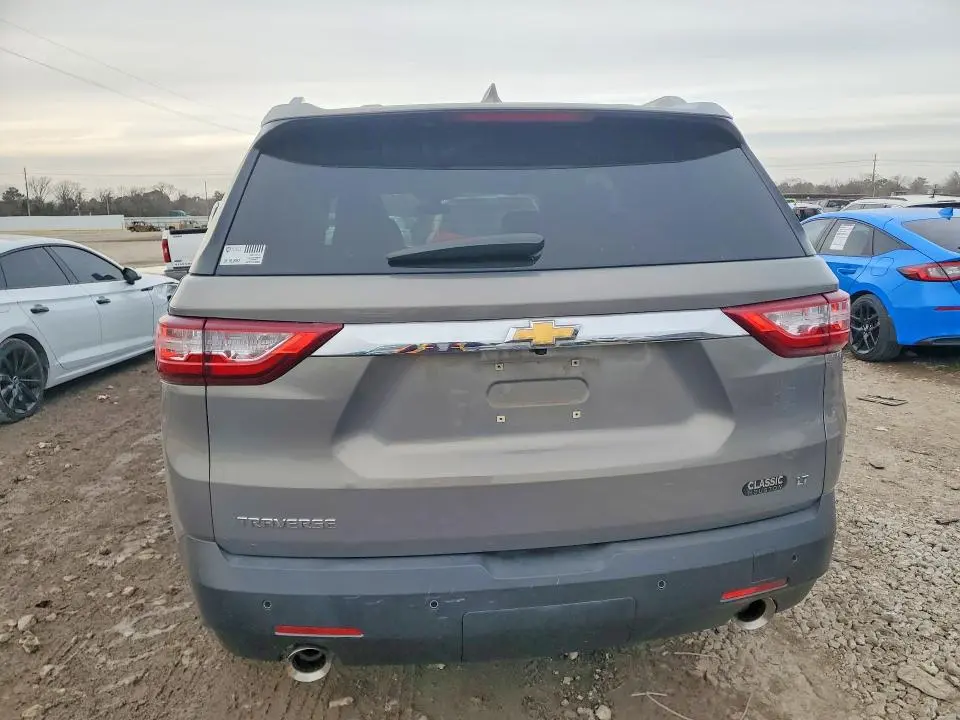 2018 CHEVROLET TRAVERSE LT  