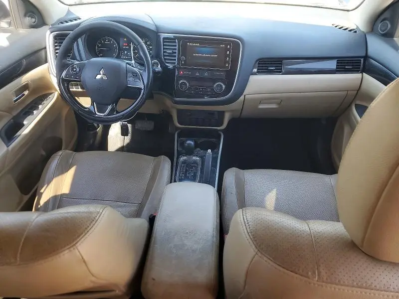 2017 MITSUBISHI OUTLANDER SE  