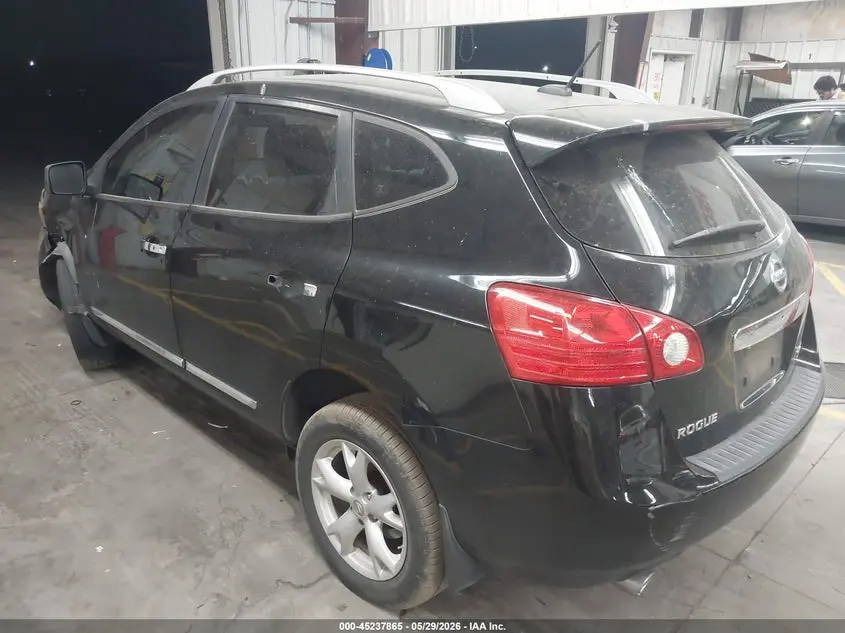 2011 NISSAN ROGUE SV