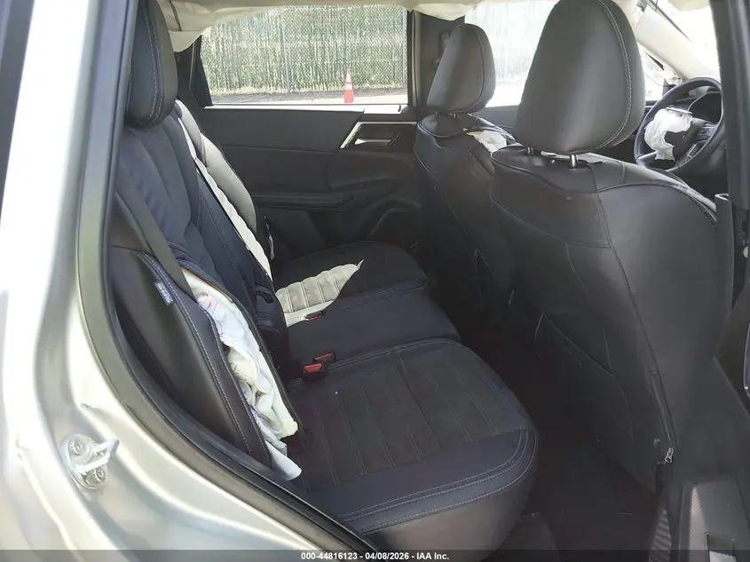 2024 MITSUBISHI OUTLANDER SE 2.5 2WD/SE BLACK EDITION S-AWC/SE BLACK EDITION W/PANO ROOF S-AWC
