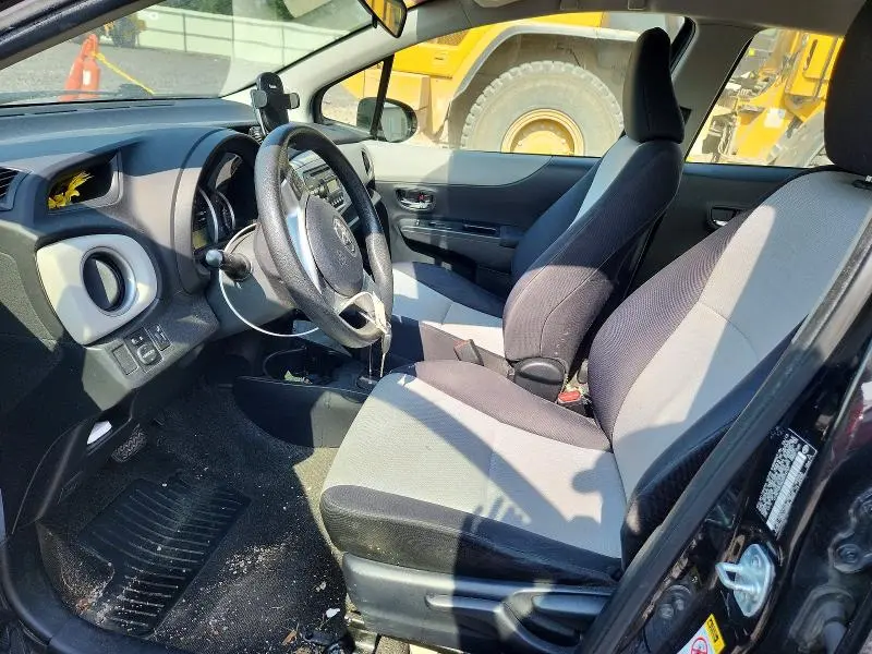 2014 TOYOTA YARIS 5-DOOR LE  