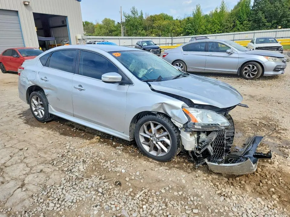 2015 NISSAN SENTRA SR  