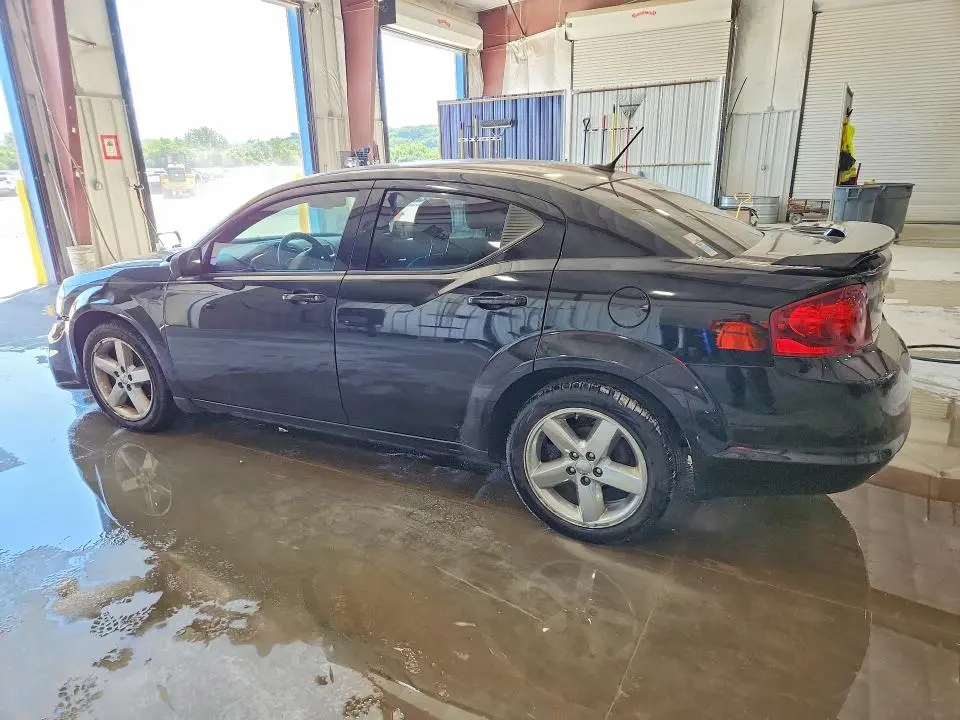 2014 DODGE AVENGER SE  