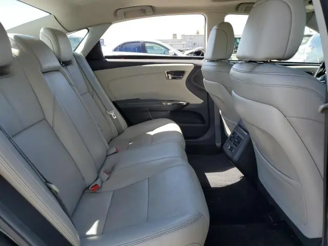 2016 TOYOTA AVALON XLE
