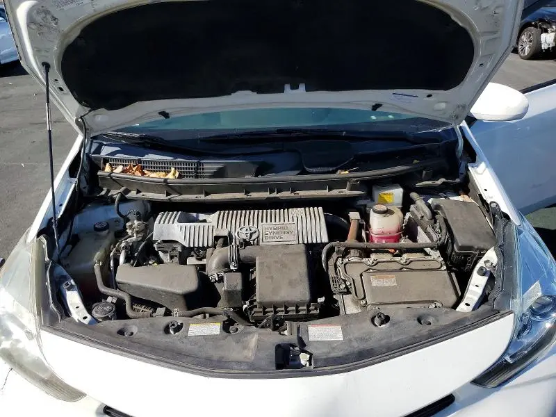 2017 TOYOTA PRIUS V TWO  