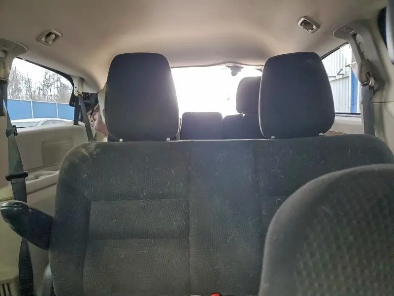 2014 DODGE GRAND CARAVAN SE  