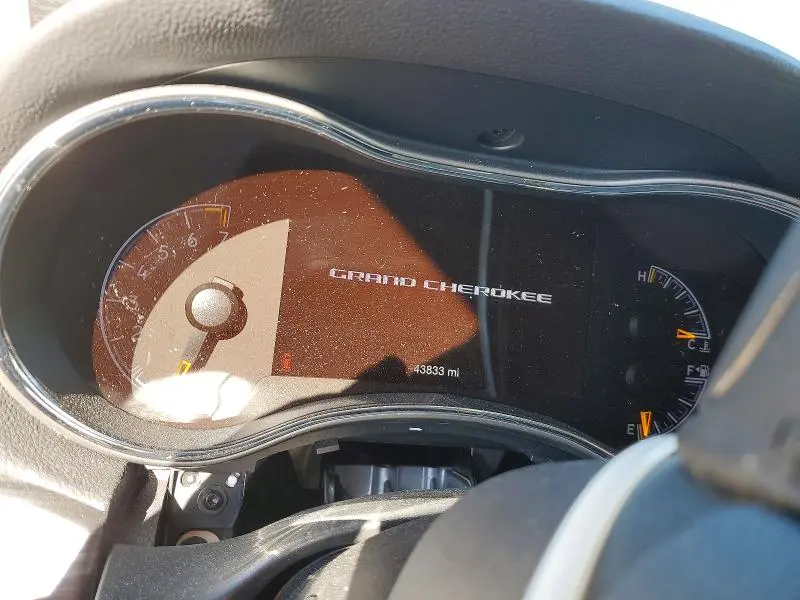 2020 JEEP GRAND CHEROKEE LAREDO  