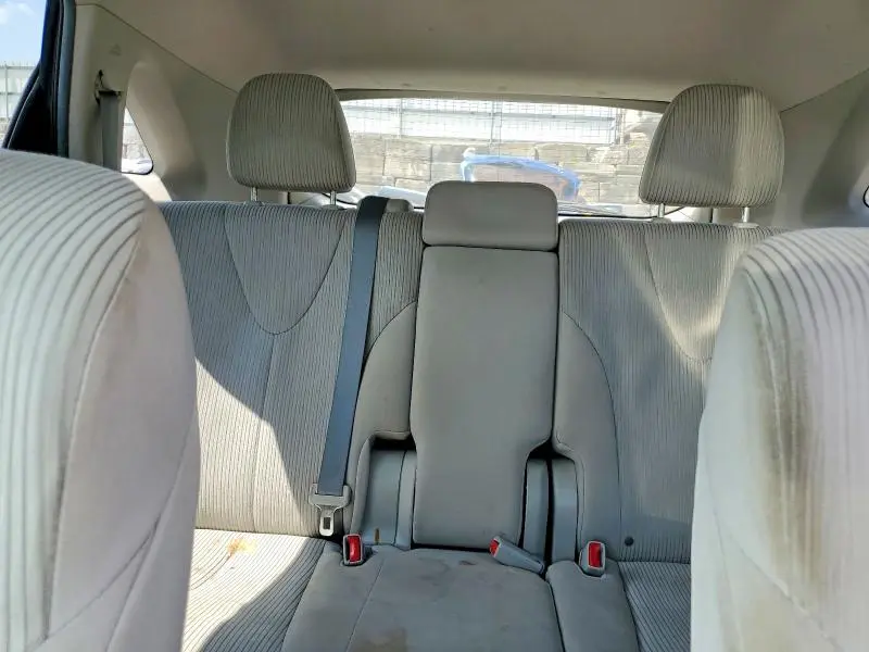 2012 TOYOTA VENZA LE  
