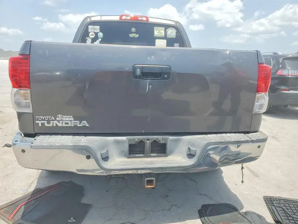 2012 TOYOTA TUNDRA CREWMAX LIMITED  