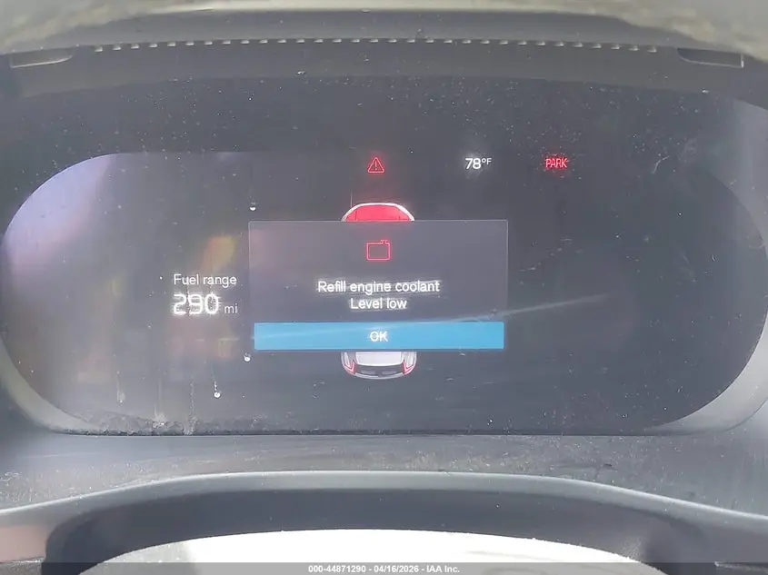 2024 VOLVO XC40 B5 PLUS BRIGHT THEME
