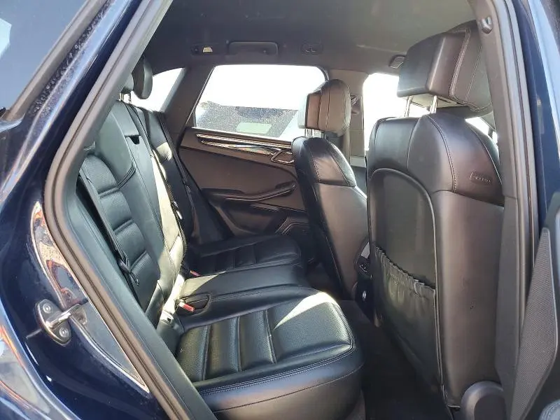 2015 PORSCHE MACAN S  