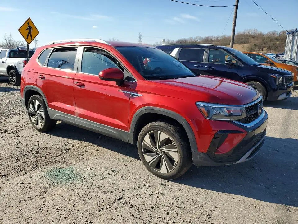2024 VOLKSWAGEN TAOS SE  