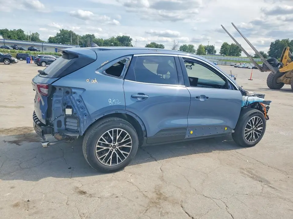 2025 FORD ESCAPE   