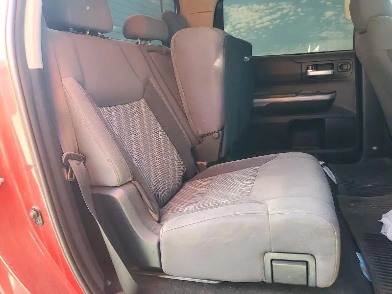 2019 TOYOTA TUNDRA CREWMAX SR5  