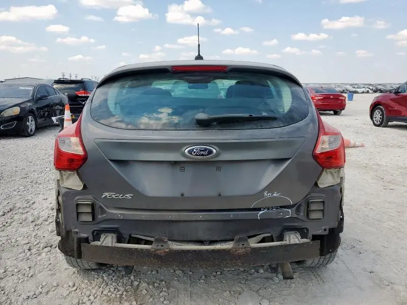 2012 FORD FOCUS TITANIUM  