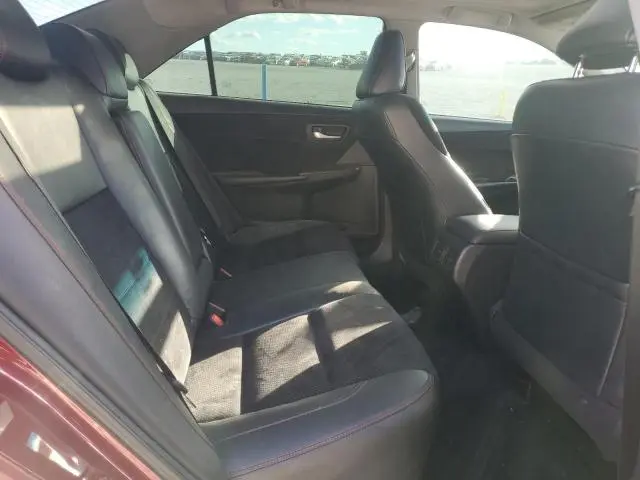 2016 TOYOTA CAMRY LE  