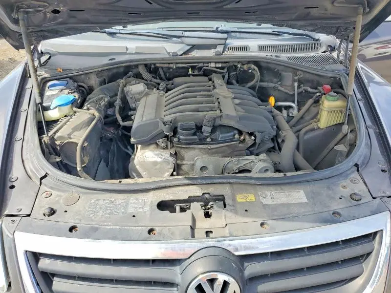 2010 VOLKSWAGEN TOUAREG V6  